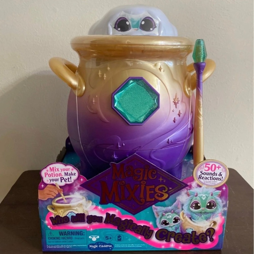 NEW! Magic Mixies Magic Cauldron - Blue